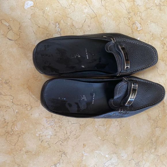 Prada black leather mule with silver hardware in size 10. Gently worn. - Picture 4 of 5